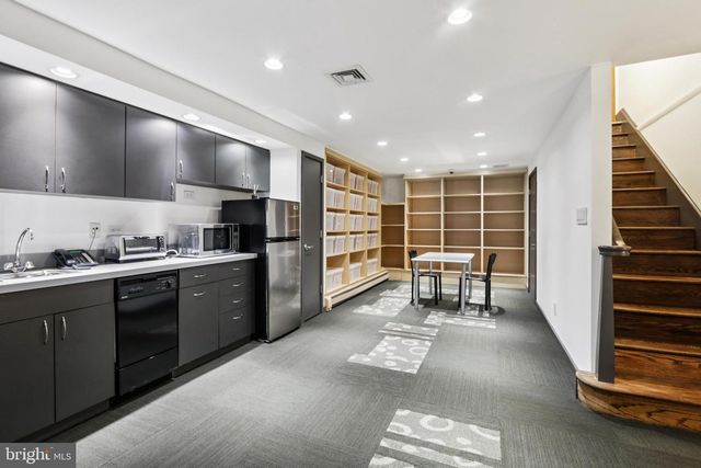 400 HIGHVIEW DR, Wayne, PA 19087