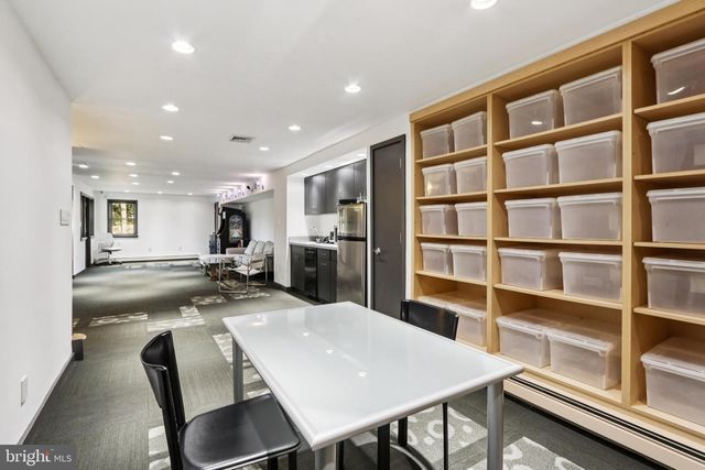 400 HIGHVIEW DR, Wayne, PA 19087