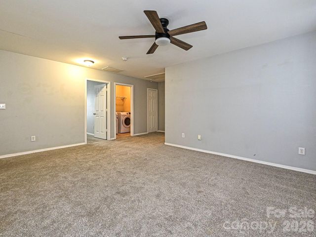 8712 Westhope Street, Charlotte, NC 28216