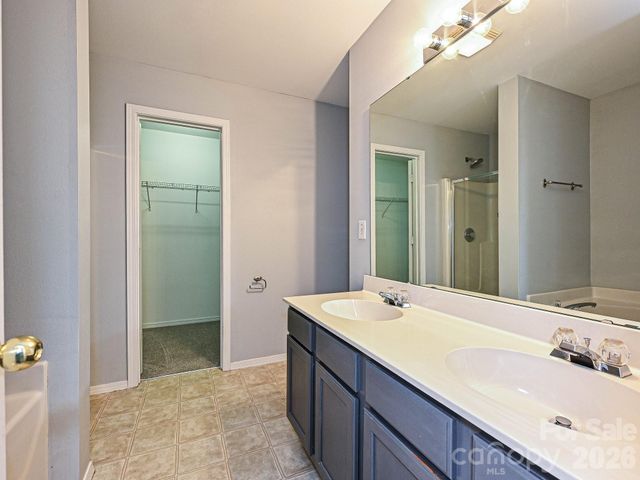 8712 Westhope Street, Charlotte, NC 28216