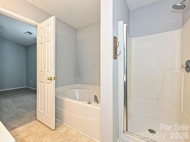 8712 Westhope Street, Charlotte, NC 28216