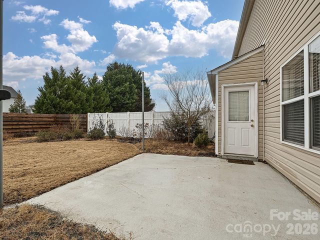 8712 Westhope Street, Charlotte, NC 28216