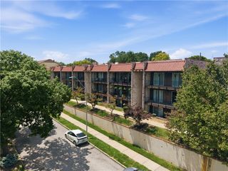 5004 Grand Avenue E, Kansas City, MO 64112