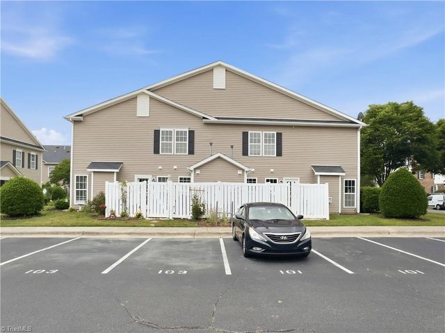 103 Williams Way, Kernersville, NC 27284