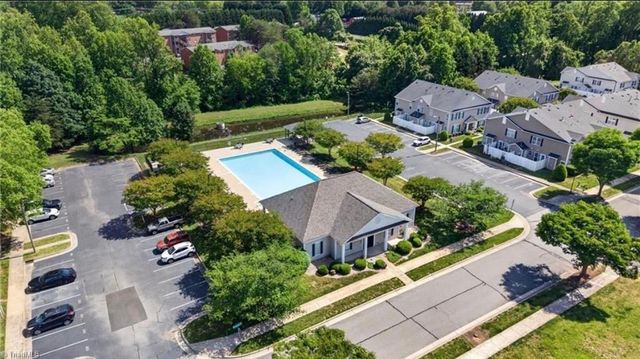 103 Williams Way, Kernersville, NC 27284