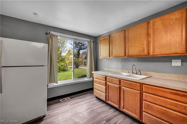 11600 Beulah Avenue, Cleveland, OH 44106