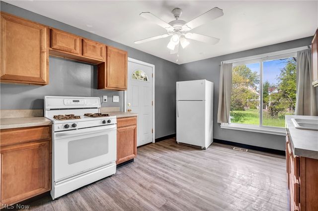 11600 Beulah Avenue, Cleveland, OH 44106