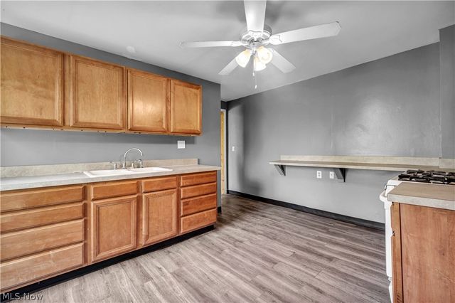11600 Beulah Avenue, Cleveland, OH 44106