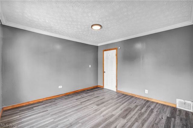 11600 Beulah Avenue, Cleveland, OH 44106