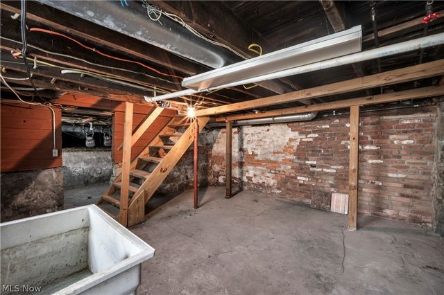 11600 Beulah Avenue, Cleveland, OH 44106