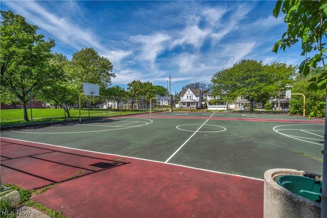 11600 Beulah Avenue, Cleveland, OH 44106