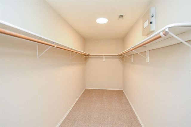 815 Darbydale Crossing Lane, Houston, TX 77090