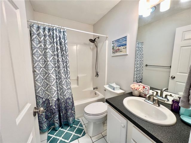 65 Carriage Trail, Newport, RI 02842