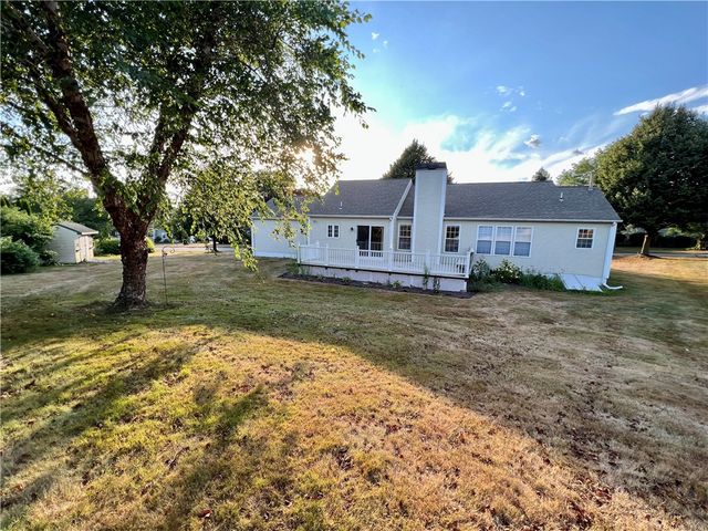 65 Carriage Trail, Newport, RI 02842