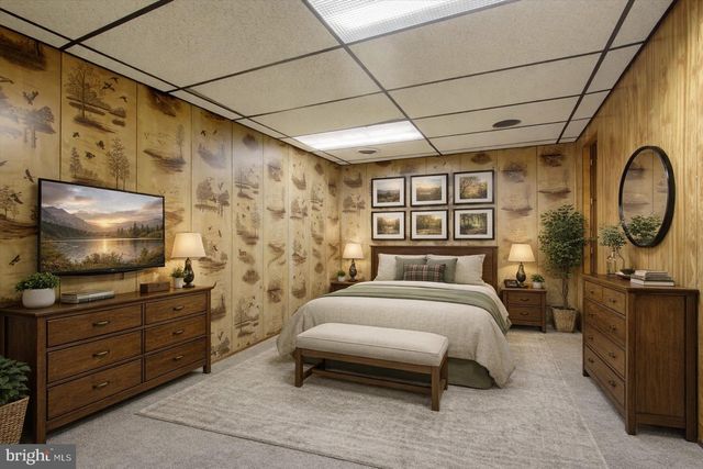 233 LENA DR, York, PA 17408