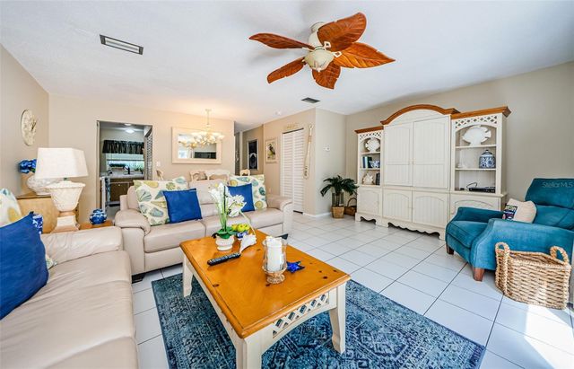 2700 BAYSHORE BOULEVARD 580, Dunedin, FL 34698