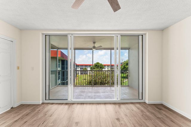 3100 NE 48th Court 415, Lighthouse Point, FL 33064