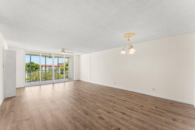 3100 NE 48th Court 415, Lighthouse Point, FL 33064