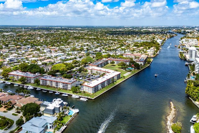 3100 NE 48th Court 415, Lighthouse Point, FL 33064