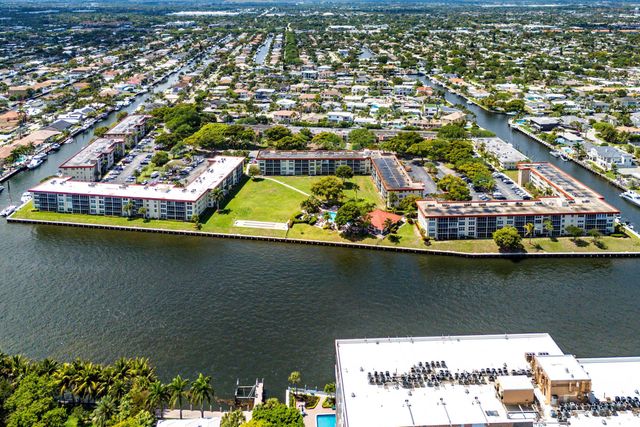 3100 NE 48th Court 415, Lighthouse Point, FL 33064