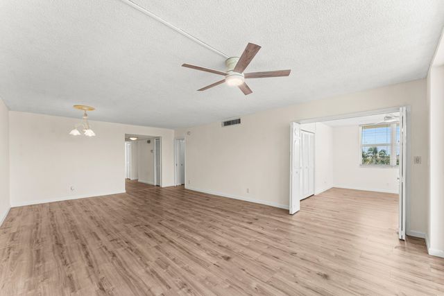 3100 NE 48th Court 415, Lighthouse Point, FL 33064