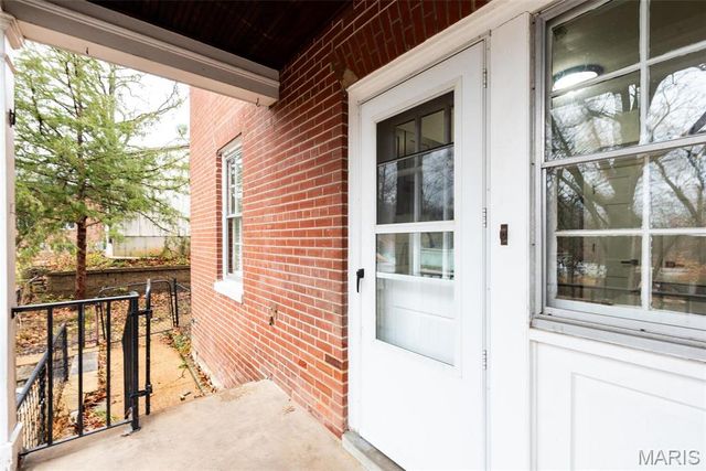 205 Grover Road, St Louis, MO 63125