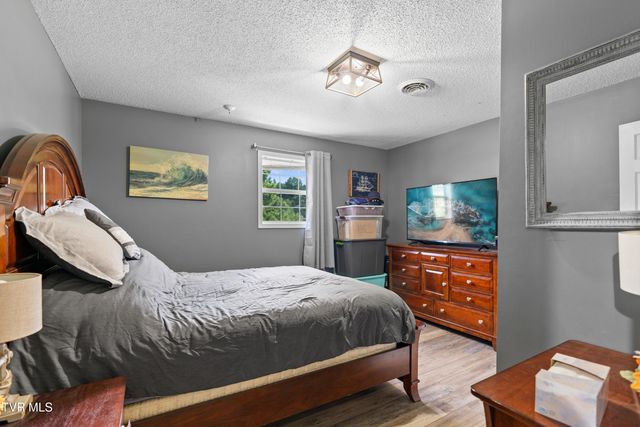 65 Isley Lane, Greeneville, TN 37745
