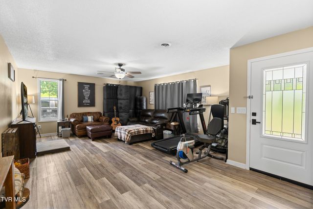 65 Isley Lane, Greeneville, TN 37745