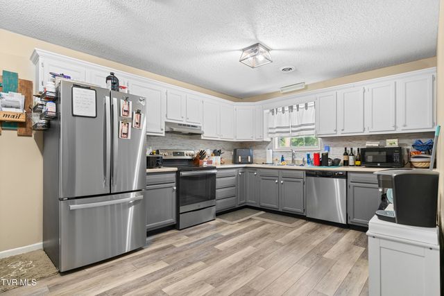 65 Isley Lane, Greeneville, TN 37745