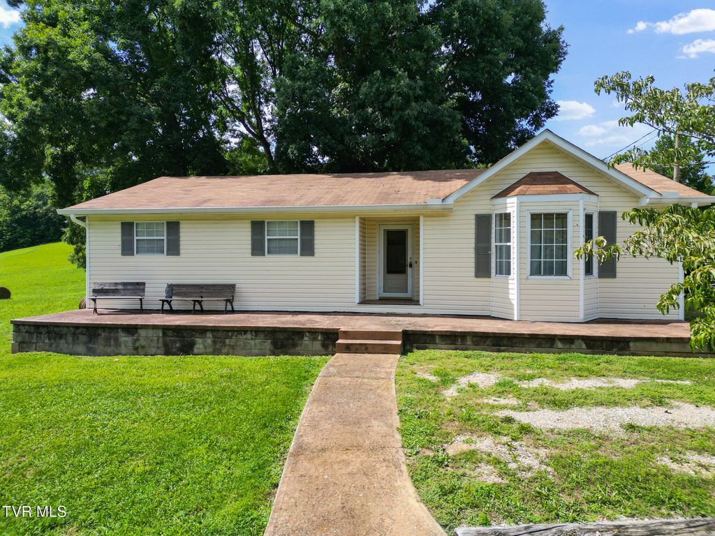 65 Isley Lane, Greeneville, TN 37745