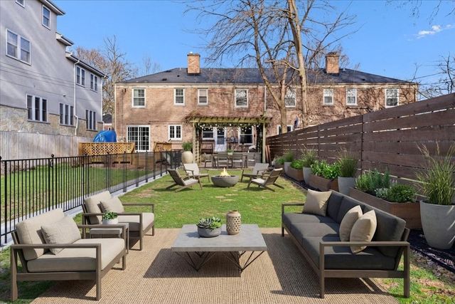 2310 Brown Avenue, Evanston, IL 60201