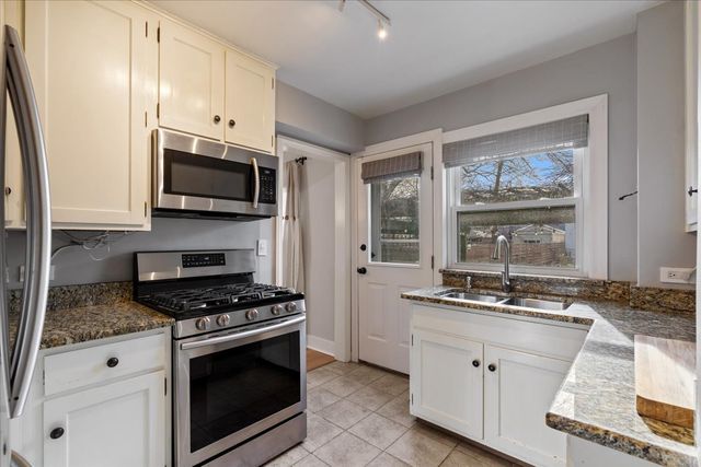 2310 Brown Avenue, Evanston, IL 60201