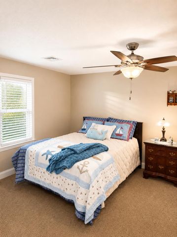 10 Race Lane, Sandwich, MA 02563