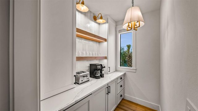 1142 WINDSONG LANE A, Sarasota, FL 34242