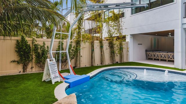 1142 WINDSONG LANE A, Sarasota, FL 34242