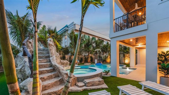 1142 WINDSONG LANE A, Sarasota, FL 34242