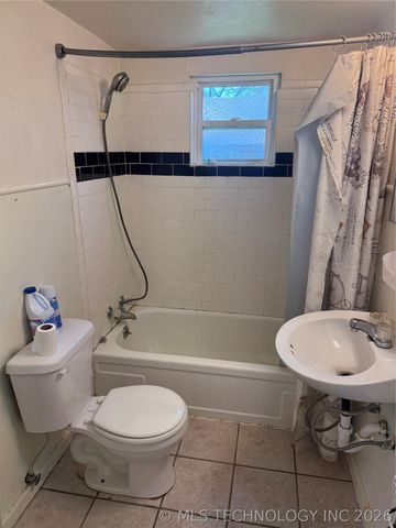 1325 N Vinita Avenue, Tahlequah, OK 74464