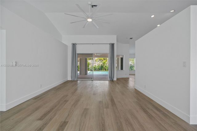 5923 Loxahatchee Pines Dr, Jupiter, FL 33458