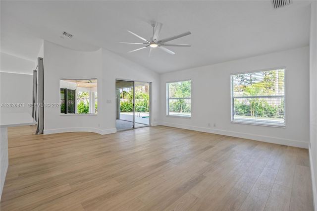 5923 Loxahatchee Pines Dr, Jupiter, FL 33458