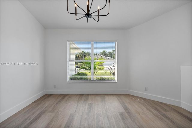 5923 Loxahatchee Pines Dr, Jupiter, FL 33458