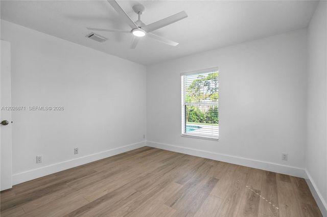 5923 Loxahatchee Pines Dr, Jupiter, FL 33458