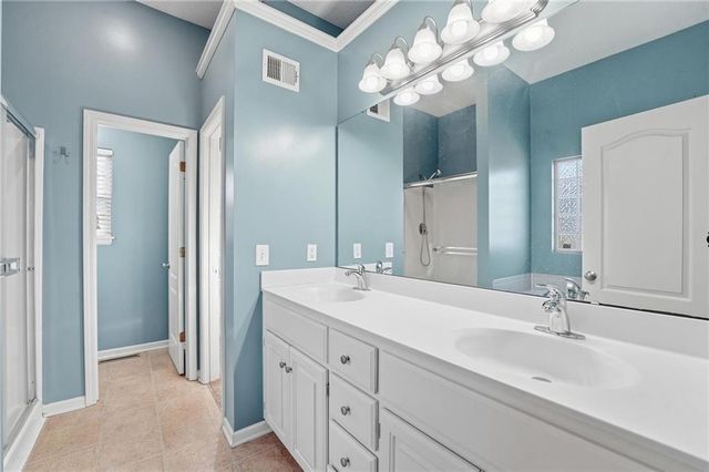 1200 W 10th Street, Kearney, MO 64060