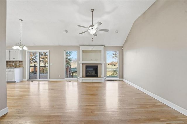 1200 W 10th Street, Kearney, MO 64060