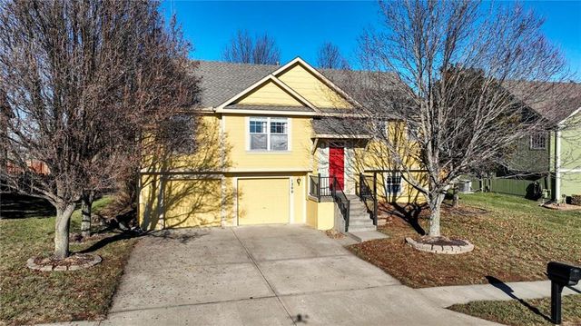 1200 W 10th Street, Kearney, MO 64060