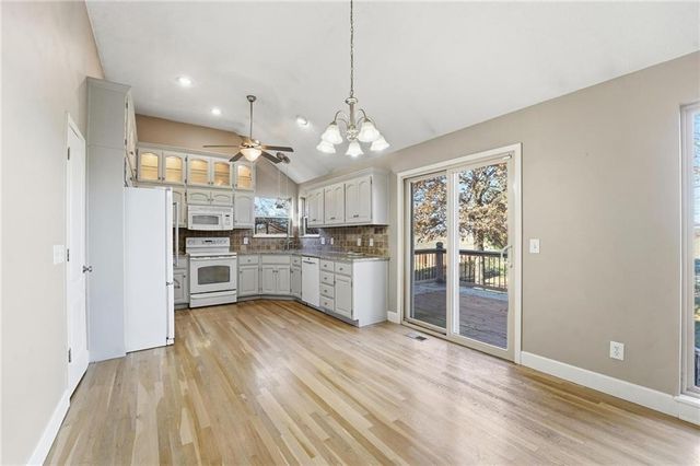 1200 W 10th Street, Kearney, MO 64060