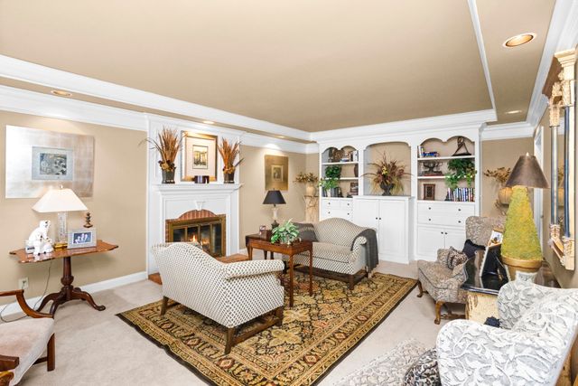 101 Carriage Ln, Hendersonville, TN 37075