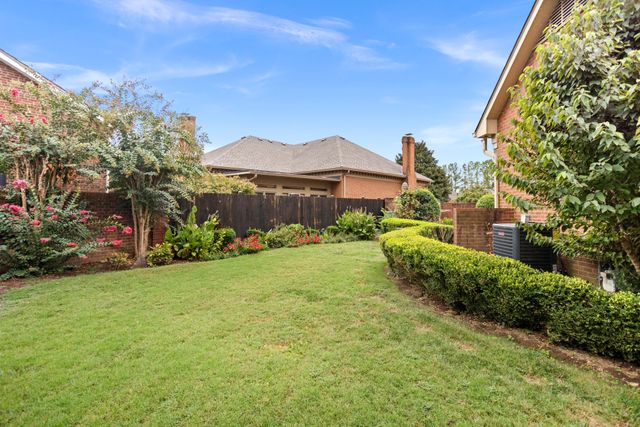 101 Carriage Ln, Hendersonville, TN 37075