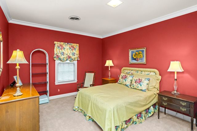 101 Carriage Ln, Hendersonville, TN 37075