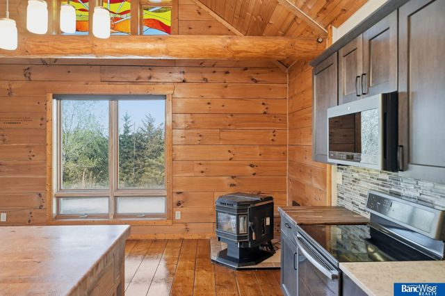 28831 Fonda Road, Firth, NE 68358
