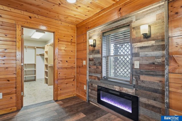 28831 Fonda Road, Firth, NE 68358